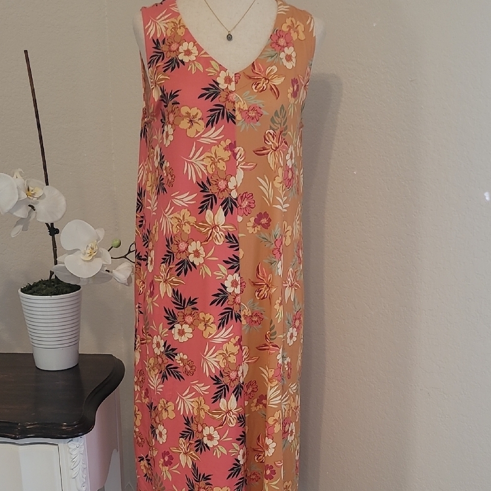 Cuddl Duds Pink and Tan Sleeveless V-Neck Sundress